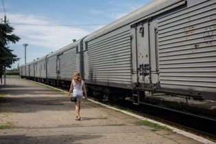 Поезд с телами жертв разбившегося «Боинга» прибыл в Донецк