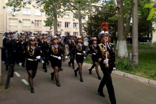 Курсанты НУ «ОМА» прошли маршем по Одессе