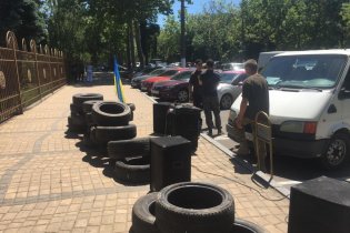 Активисты перекрывали проспект в Одессе и дрались с полицией из-за земельного вопроса