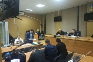 Стерненко отпустили под личное обязательство: Степанову вернут деньги