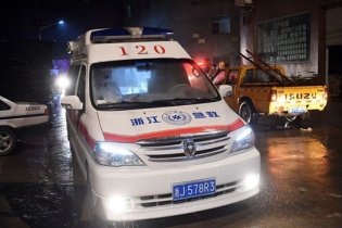 В Одесском порту застряли 40 авто "скорой помощи"