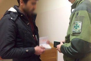 В Одессе задержали иностранца с поддельным паспортом
