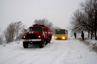 В Одесской области спасатели извлекли из заносов 157 машин