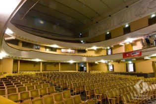 Украинский театр приведут в порядок за государственные средства
