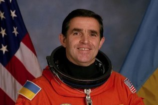 Одесский нардеп просит увековечить космонавта Каденюка