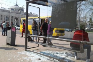 На Привокзальной площади в Одессе разбили остановку