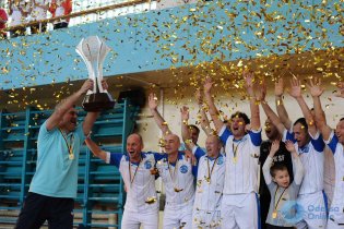 Одесские ветераны завоевали два комплекта медалей чемпионата Украины по футзалу