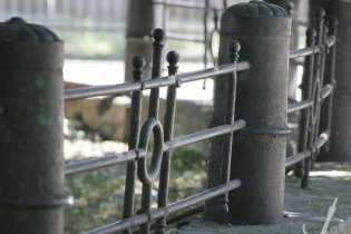 Старинный забор Алексеевского сквера может стать объектом культурного наследия