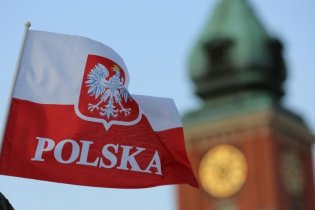 Польша возобновила карантин для авиапассажиров из Украины