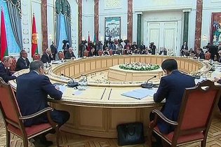 Главное политическое событие дня — саммит в формате Таможенный союз — Украина — ЕС