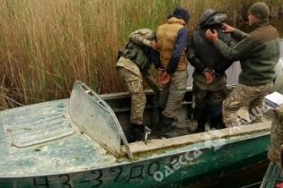 В Одесской области задержали браконьеров с уловом краснокнижной севрюги
