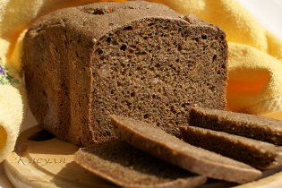 Сокращение производства хлеба в Украине связано с его подорожанием и меньшим потреблением – экономист