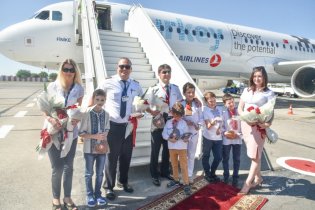 В Одесском аэропорту пышно отпраздновали 20-летие работы Turkish Airlines