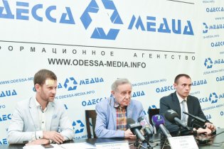Одесские правоохранители не хотят расследовать дело об избиении адвоката