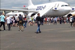 Юные одесситы победили в конкурсе проектов по авиации и отправились на самую масштабную авиавыставку в Париж
