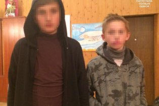 Одесские полицейские нашли сбежавших из приюта мальчиков
