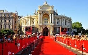 Одесский кинофестиваль просит помощи