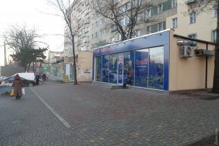 В скандальной пристройке к девятиэтажке на Черняховского открылось казино