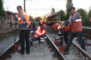 На Одесской железной дороге отремонтировали 230 километров рельсов