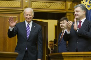 Джо Байден: "Я позвонил Януковичу, сказал ему, что все кончено, и он ушел"