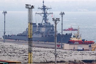 Эсминец НАТО зашел в порт Одессы