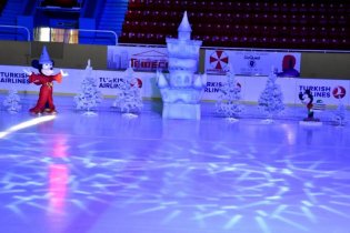 В Одесском дворце спорта провели благотворительное ледовое шоу для детей