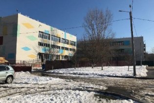 В Киевском районе Одессы ремонтируют школу