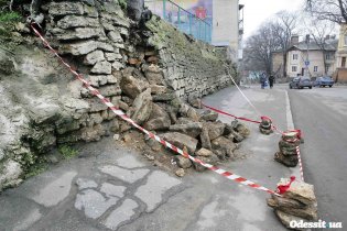 На Молдаванке произошло обрушение части подпорной стены Ольгиевского спуска