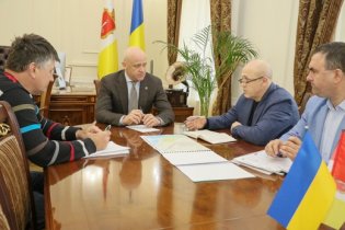 Мэр Одессы провел совещание по вопросу текущего ремонта дорог
