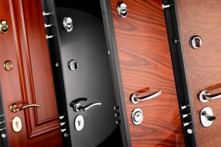 купить двери входные недорого