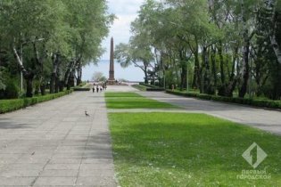 На территории парка Шевченко демонтировали незаконные объекты торговли