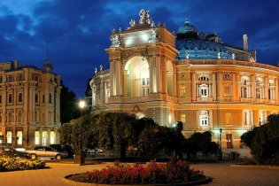 Одесский оперный театр станет первым в стране, где установят металлодетекторы
