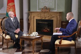 Интервью Лукашенко Гордону: о «старшем брате» Путине, «волчице» Меркель, прощении Януковича и выборах