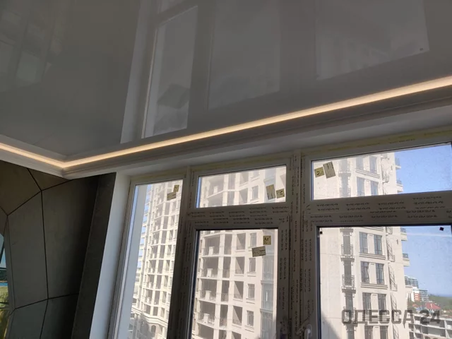 Натяжные потолки в Одессе с подсветкой по акции