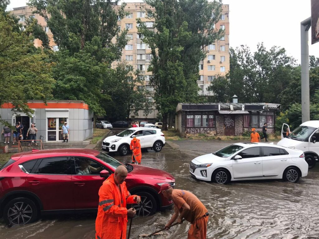 Сильный дождь фото